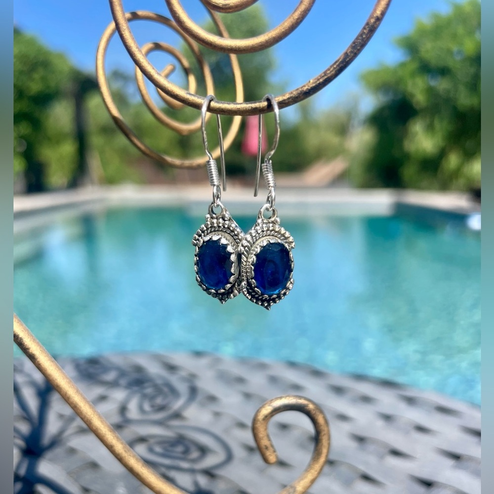 Vintage Natural Faceted Oval Sapphire Dangle Earrings Set In 925 Sterling Silver
